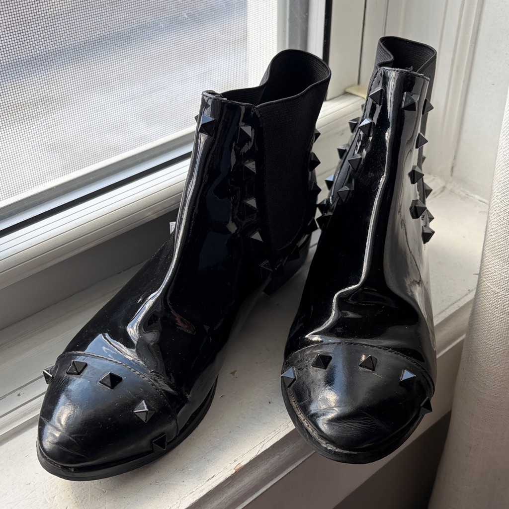 Valentino Garavani Black Patent Leather Studded Chukka Boots - Black Women